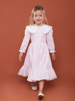 vestido-infantil-coracoes-rosa-manga-longa